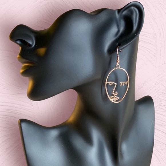 💌 Handmade Winking Eye Gold Tone Earrings - Picture 1 of 7